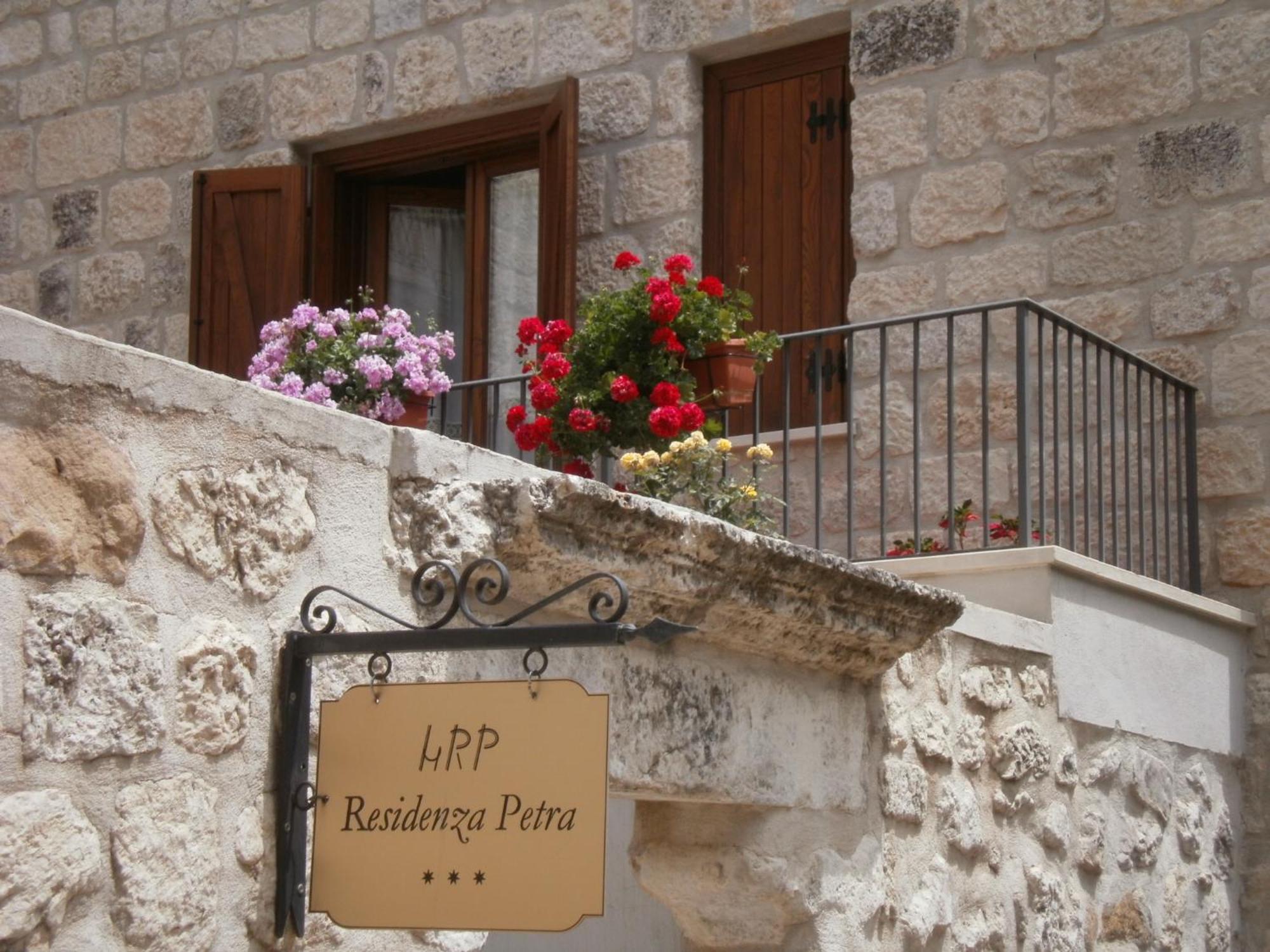 Hotel Residenza Petra Петралия-Сопрана Экстерьер фото